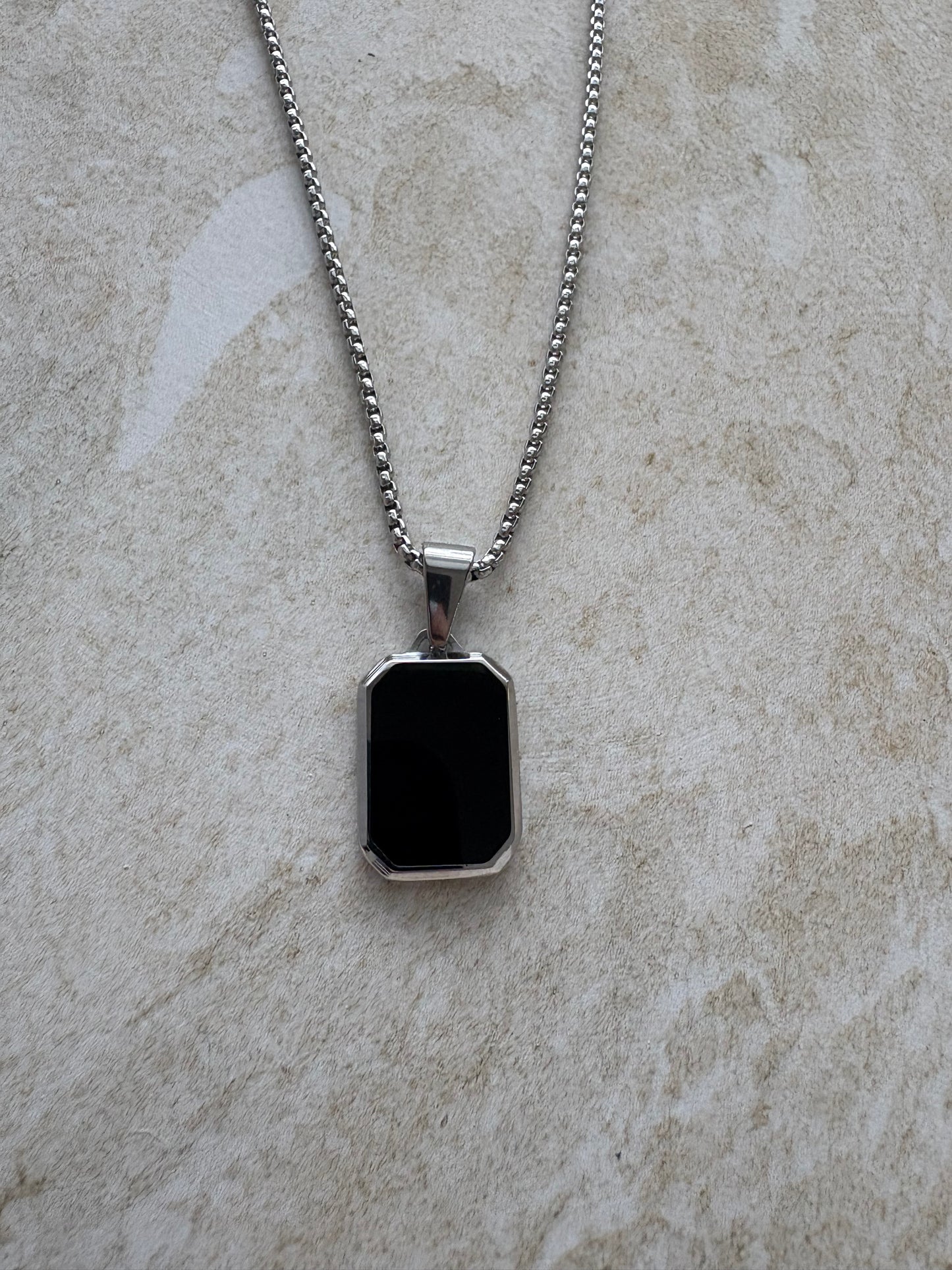 The Olly Necklace