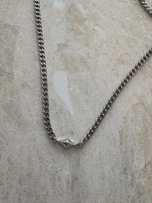 The Benny Necklace